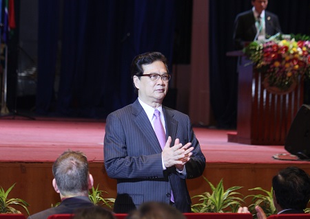 វៀតណាមជានិច្ចកាលគោរពអ្នកទេពកោសល់ខាងគីមីសាស្រ្ត